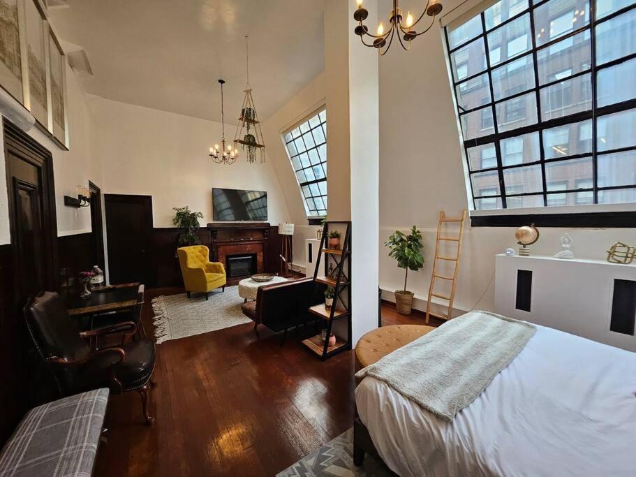 Large Loft Studio At The Mansfield Midtown Apartamento